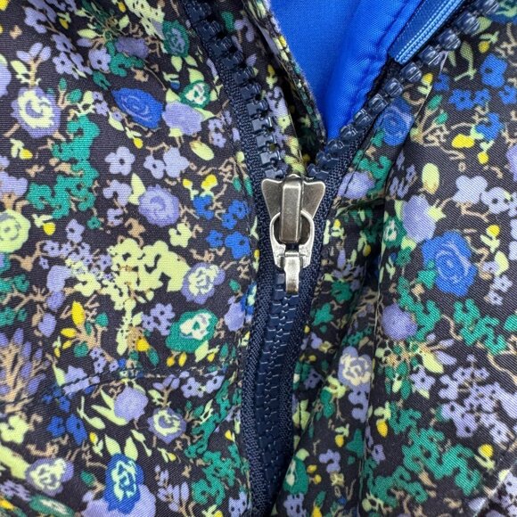 This is a Burton Dryride women's ski jacket in a multicolored ditsy floral print - Picture 5 of 16